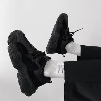 2022 Нови маратонки Мъже Вулканизирани обувки Въздушна мрежа Мъжки маратонки Леки ежедневни обувки Мъжки черни обувки Tenis Masculino