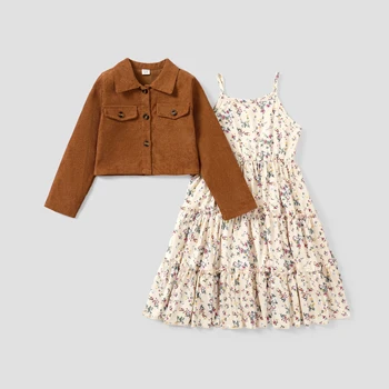 PatPat 2pcs Kid Girl Buttons Предно яке с дълъг ръкав и Allover Floral Print Slip Dress Set