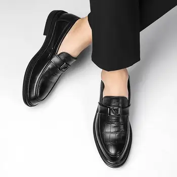 Бизнес кожени обувки Мъжка пролет 2023 Нова младежка студентска платформа в британски стил Костюм Мъжки универсални модни обувки