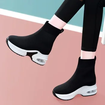 Дамски обувки в продажба 2023 Есен Зима Нова дишаща мрежа Дамски ботуши Увеличаване на височината Дебела подметка Ежедневни спортни дамски обувки