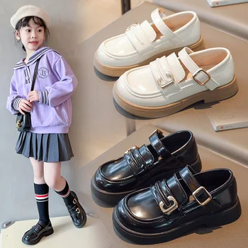 Детски обувки за момичета Детски кожени апартаменти Ретро метална катарама Мода Classic 2023 Чисто нов черен бежов за училищно парти 26-36