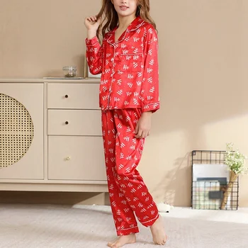 Дълъг ръкав червен райе удобни пижами комплект мода меки хлабав дома износване 2023 семейство съвпадение дрехи