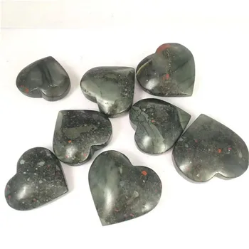 Естествени полирани кървави камъни сърце кристал лечебни камъни за продажба