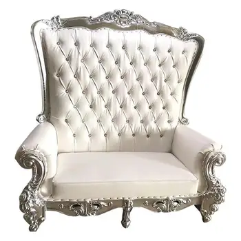 Луксозен тронен стол в хол, спалня, сватбен хотелски диван