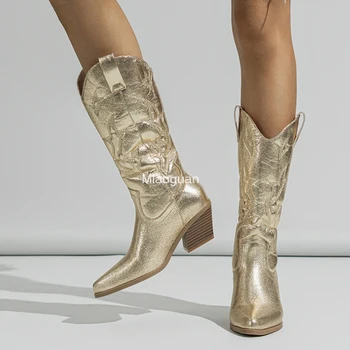Модни бродирани западни каубойски ботуши за жени Кожени златни сребърни случайни заострени пръсти ниско копита петата приплъзване на средата на прасеца обувки
