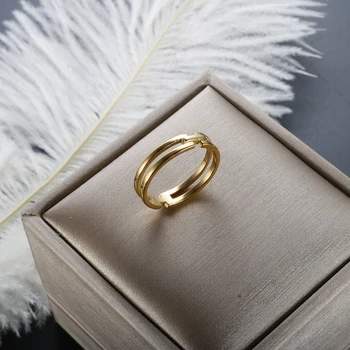 Прост пръстен от неръждаема стомана позлатен гладък за жени двойка моден минимализъм модерен ежедневно износване на едро бижута подарък