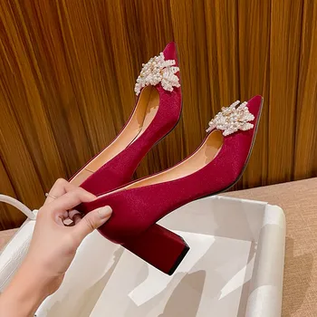 Сватбени обувки Жени 2023 Нова мода Дамски високи токчета Кристали Булчински обувки Дебели токчета Червена рокля Единични обувки Женски