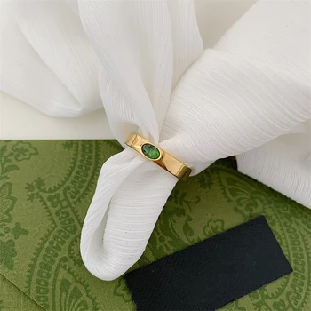 водоустойчив 18k позлатен неръждаема стомана зелен кубичен циркон любовна лента пръстен 4MM стифиращи пръстени за жени бижута подарък